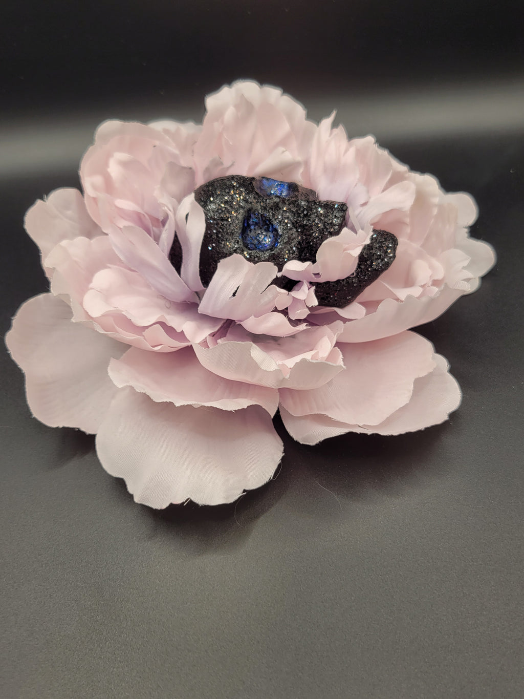 Skull Eating Flower Hair Clip
