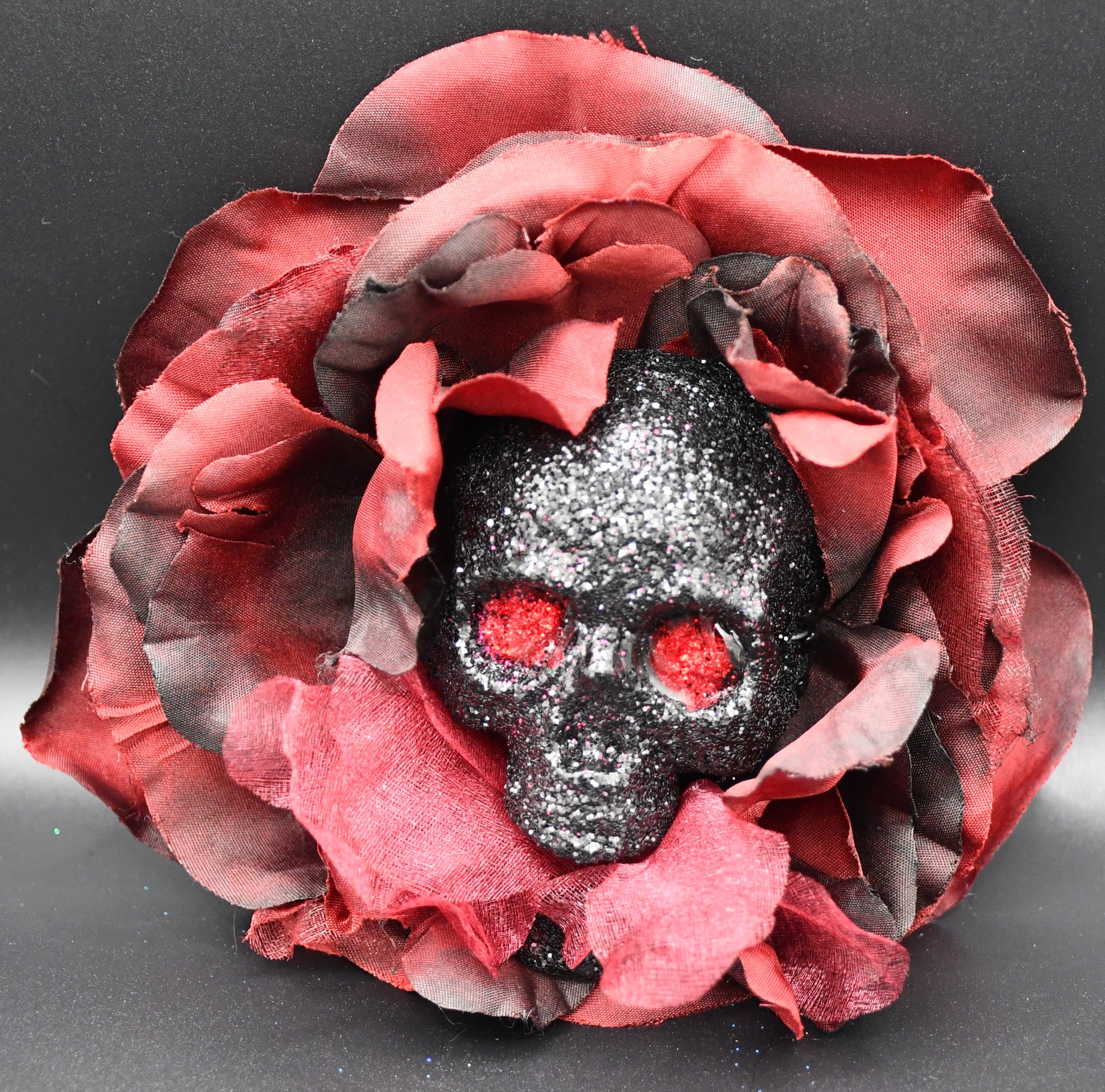 Skull Eating Flower Hair Clip