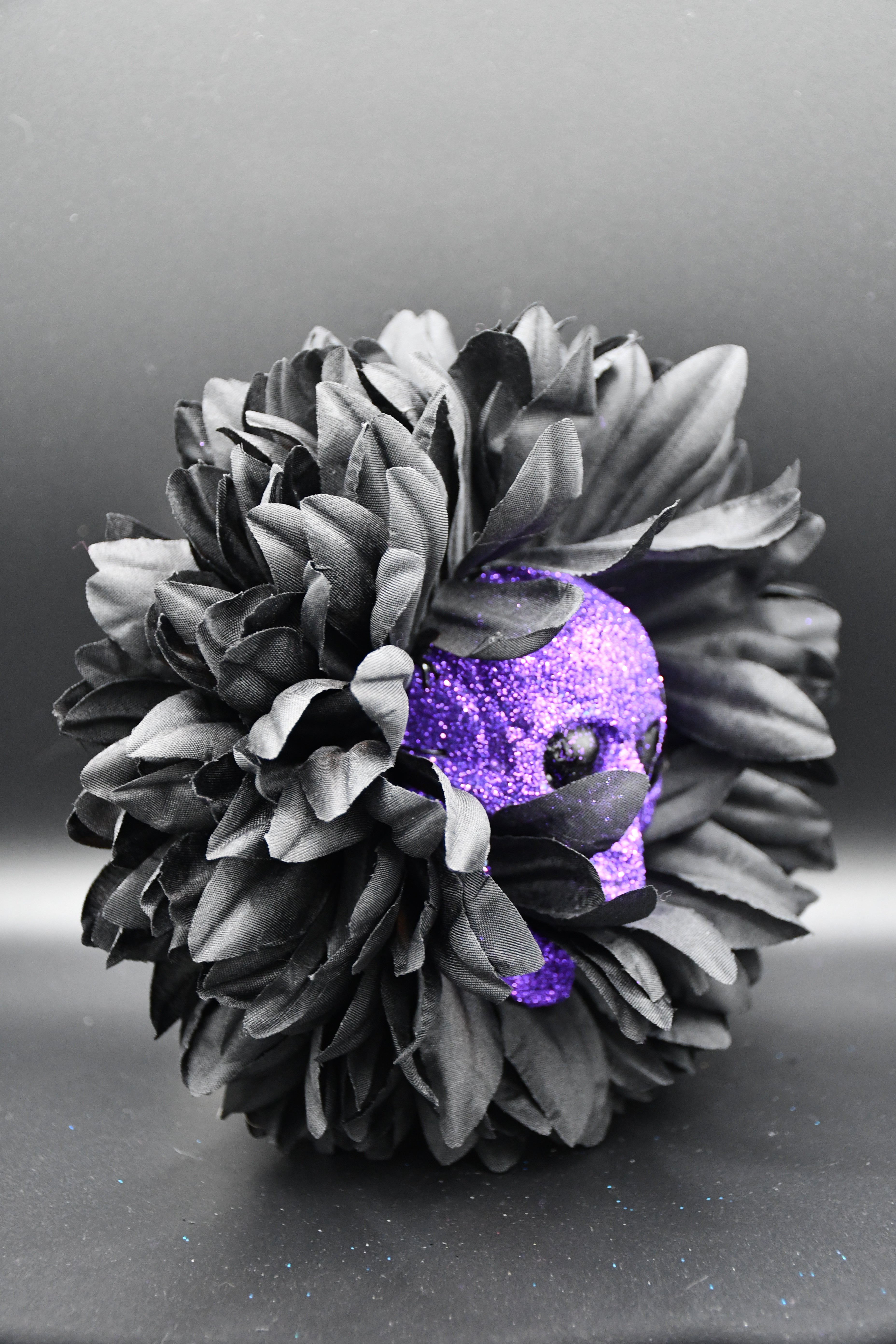 Skull Eating Flower Hair Clip