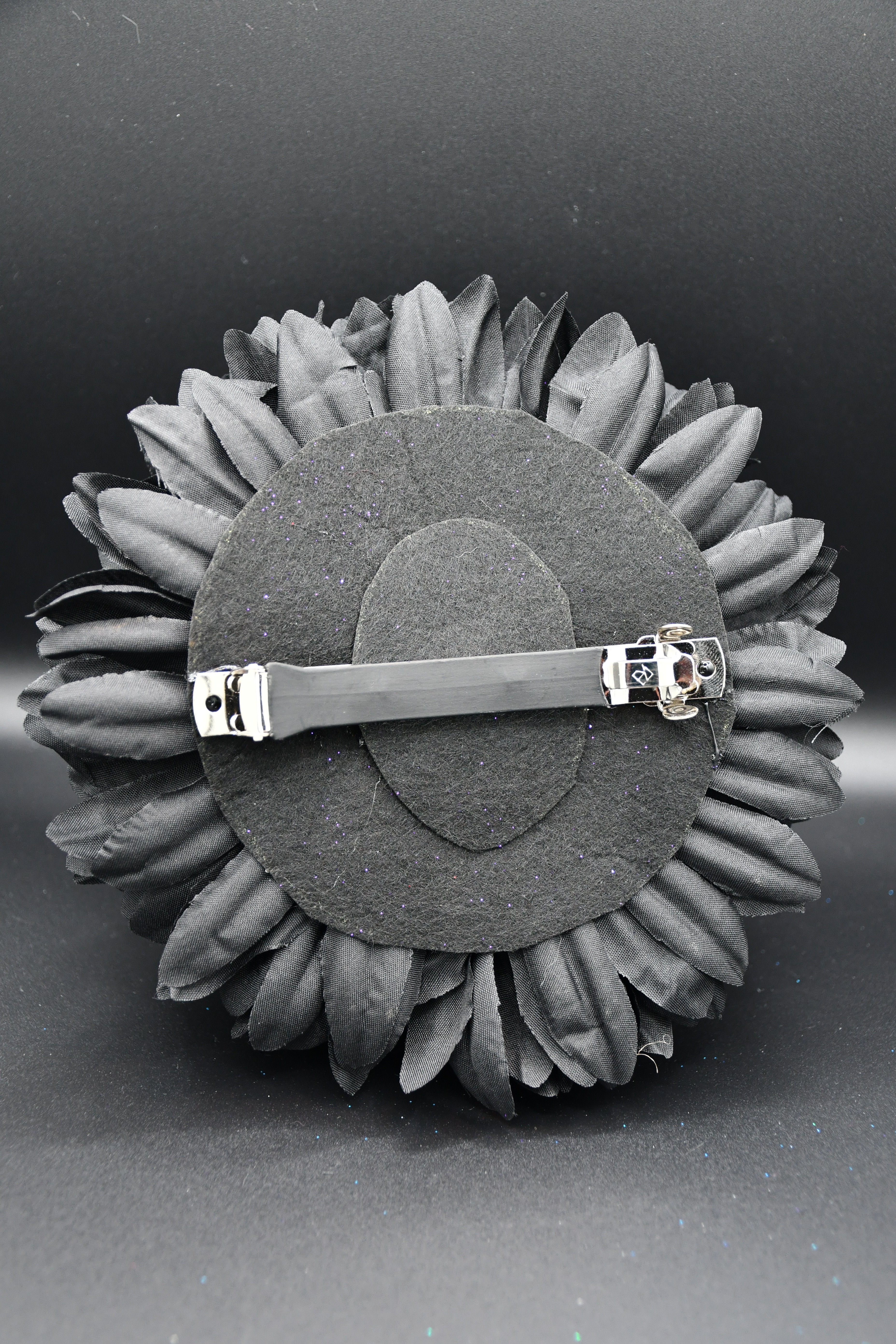 Skull Eating Flower Hair Clip
