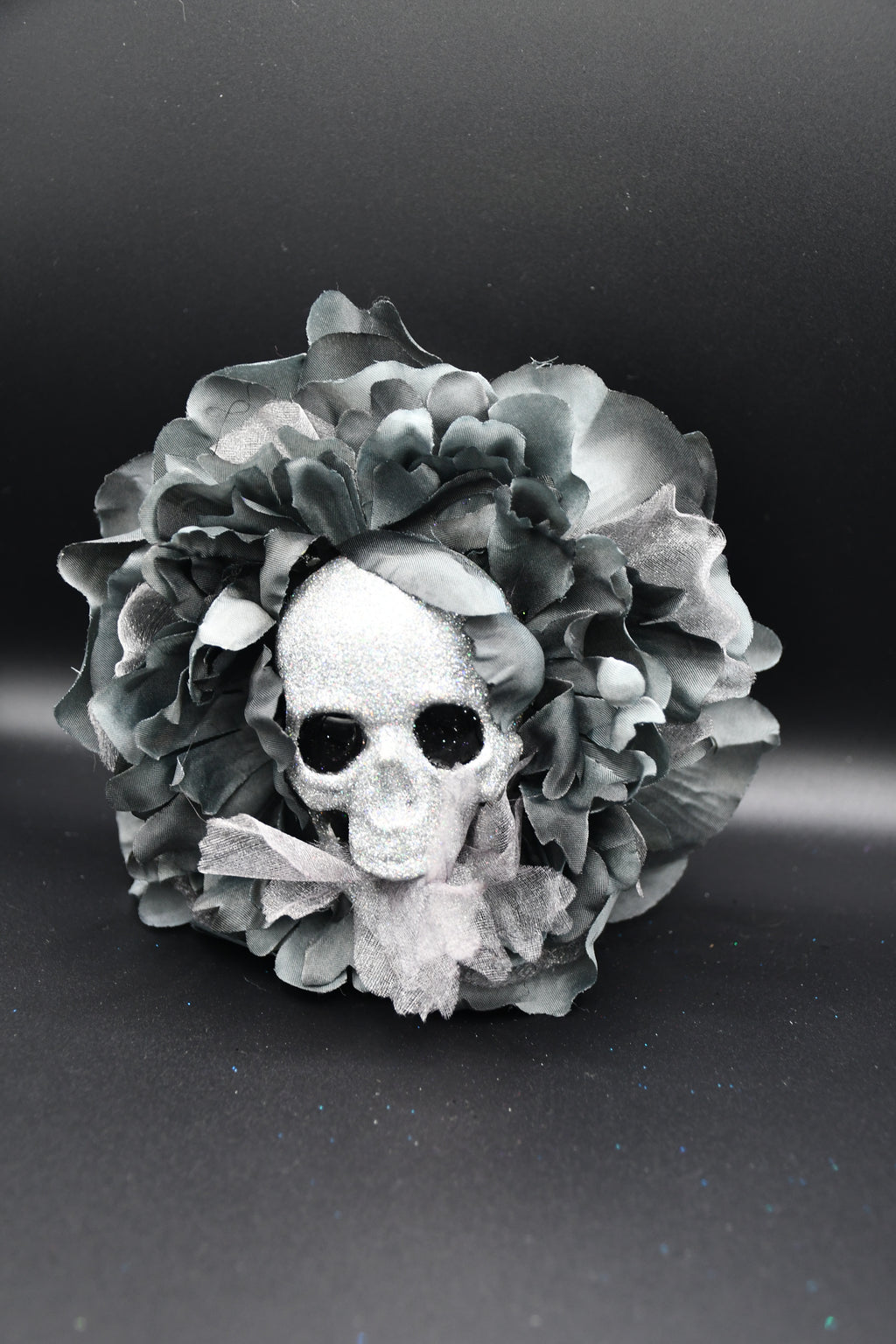 Skull Eating Flower Hair Clip