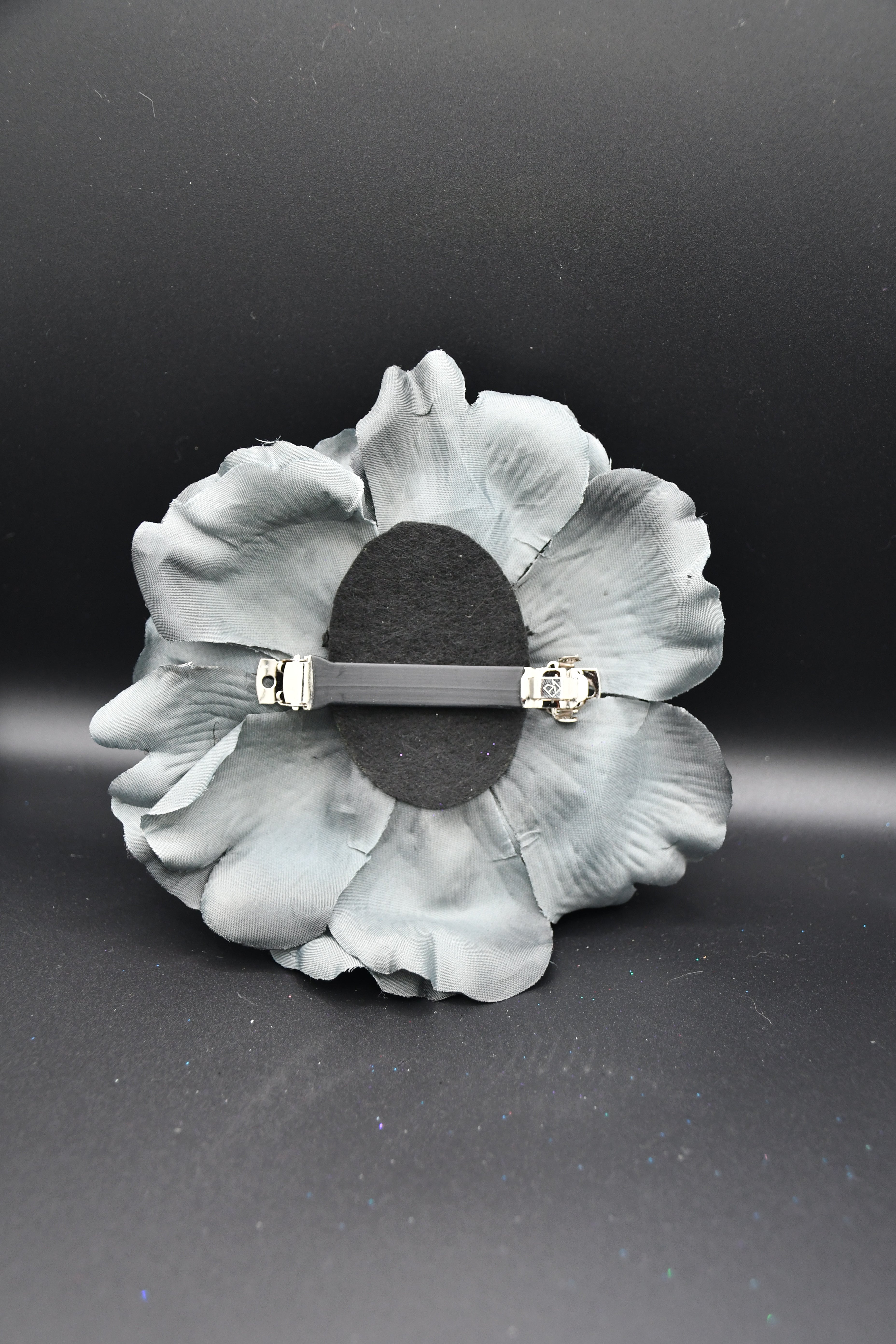 Skull Eating Flower Hair Clip