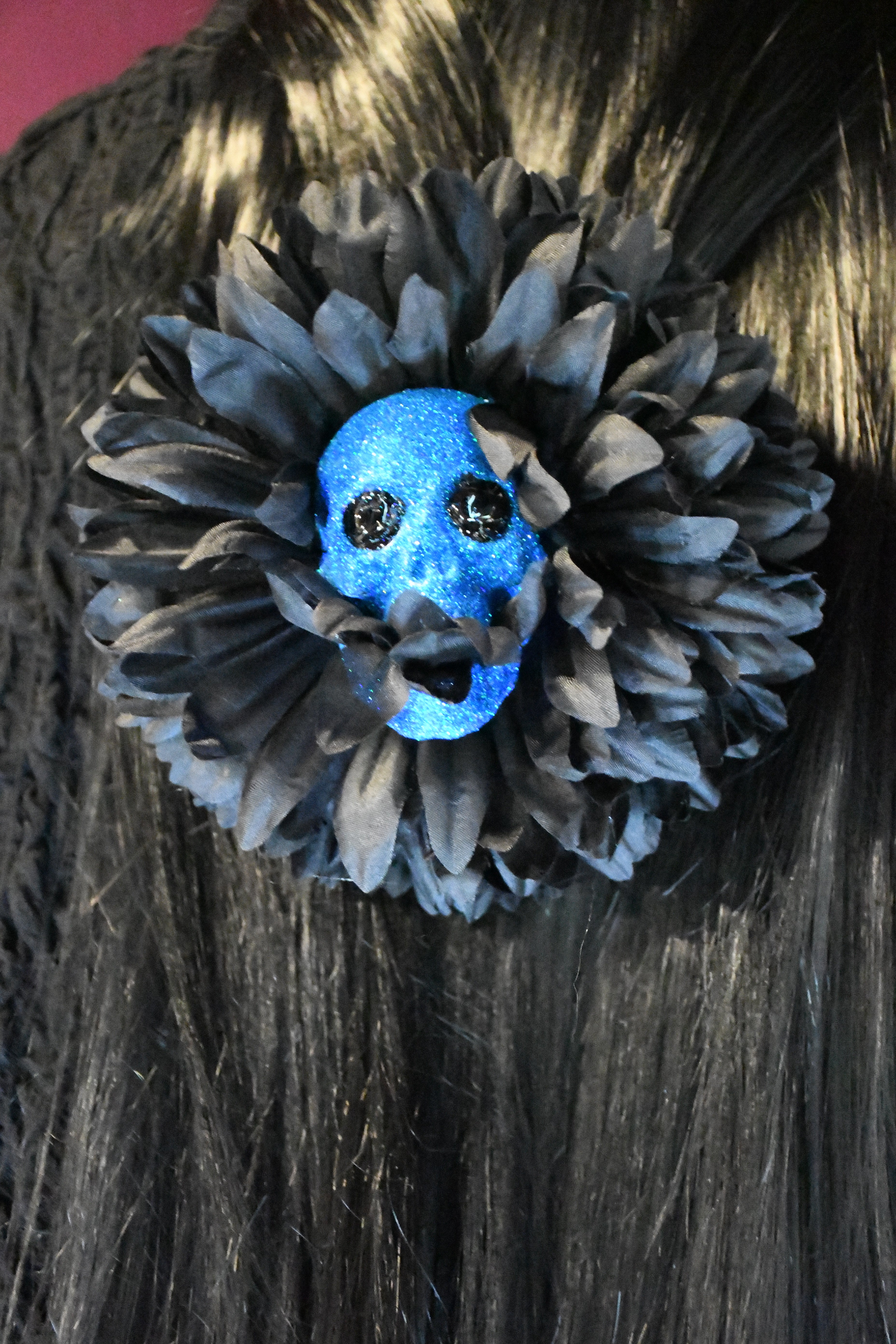Skull Eating Flower Hair Clip