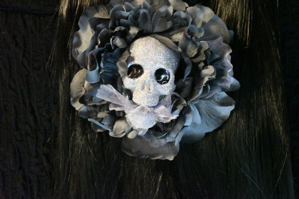 Skull Eating Flower Hair Clip